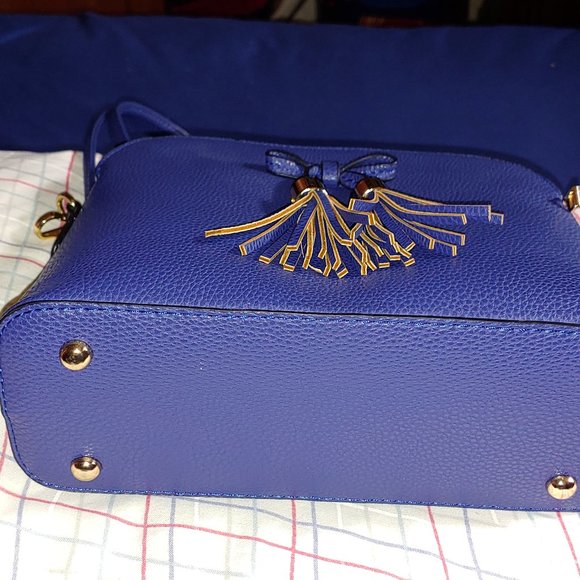 Crossbody Adjustable Purse  w/ Removable Strap  3 compartments   Blue - Picture 10 of 10